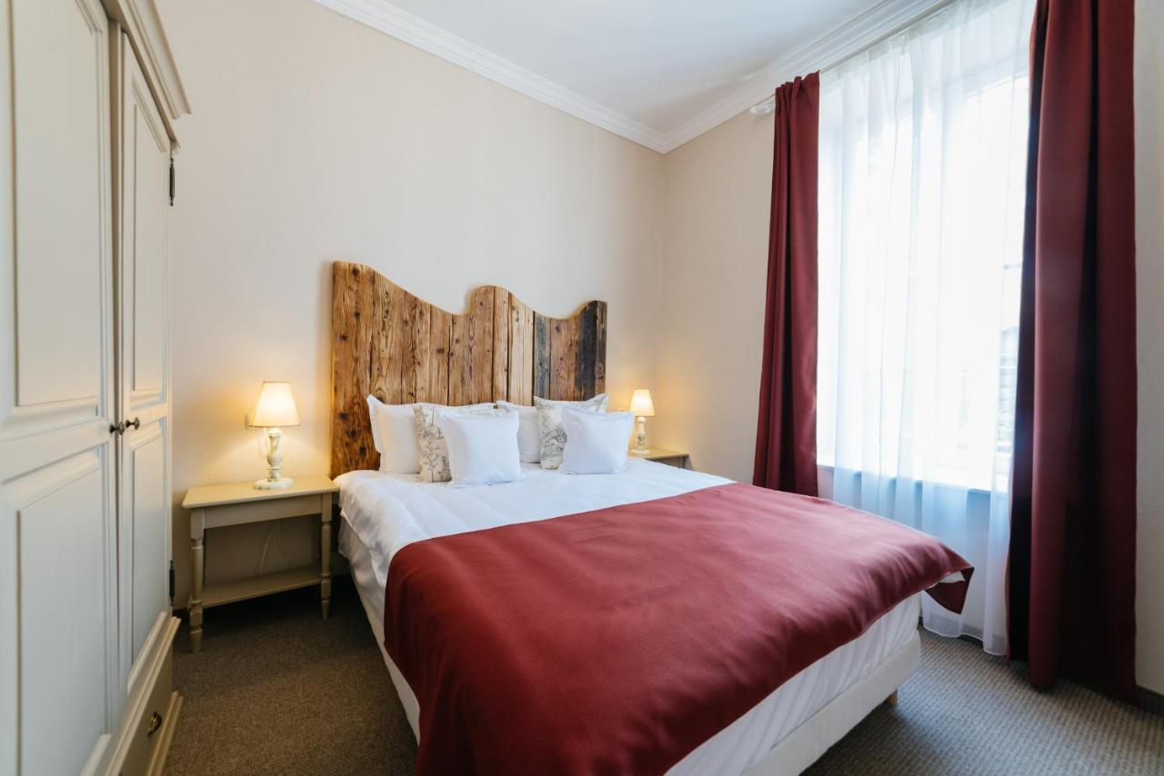 Standard Suite
