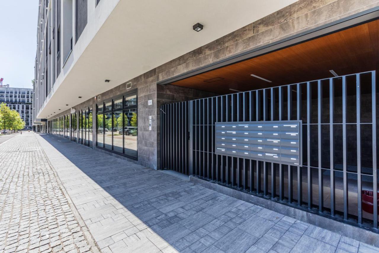 Prime Living Milano Merlata - Balcony Apartment - B&B Milano