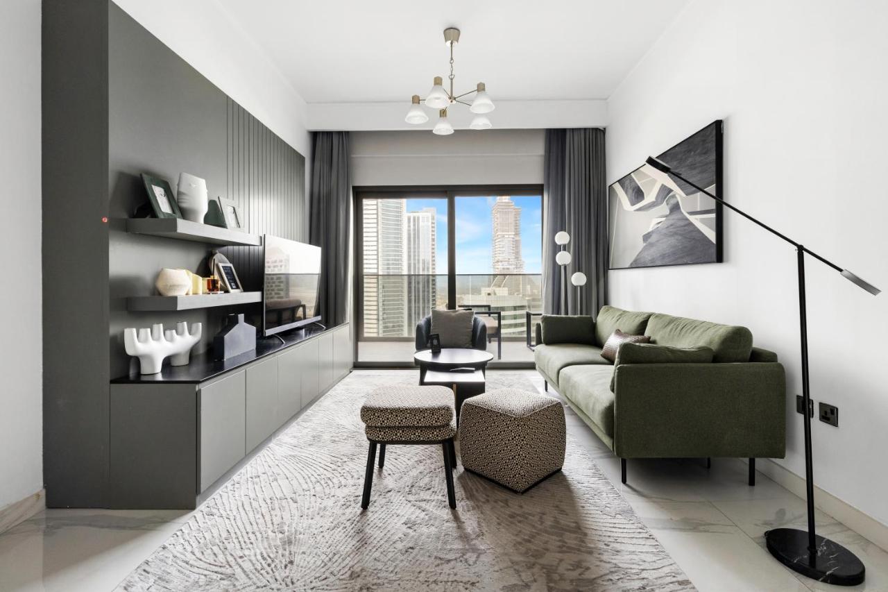 1BR plus Study MAG 318 Canal View Business Bay - Bed and Breakfast Dubai