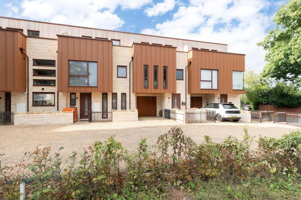 Castleton Villas: Stunning Home with Sauna for 2 - Ferienwohnung Charlton Kings