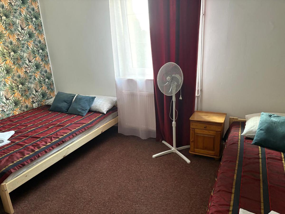 Basic Dreibettzimmer