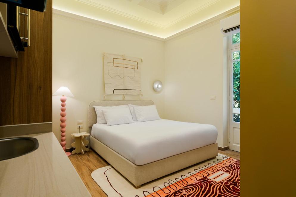 Studio Apartment with Balcony