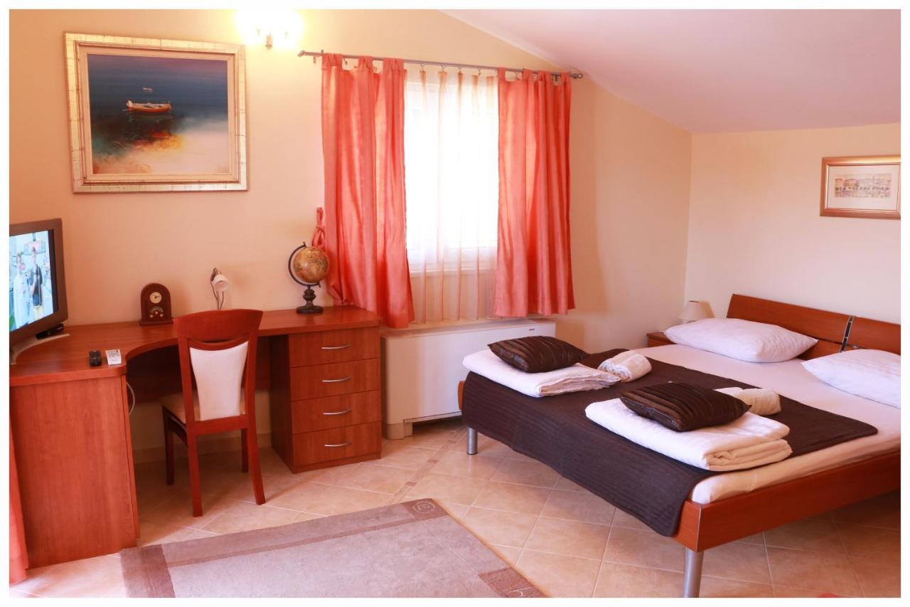 Estudio con terraza
