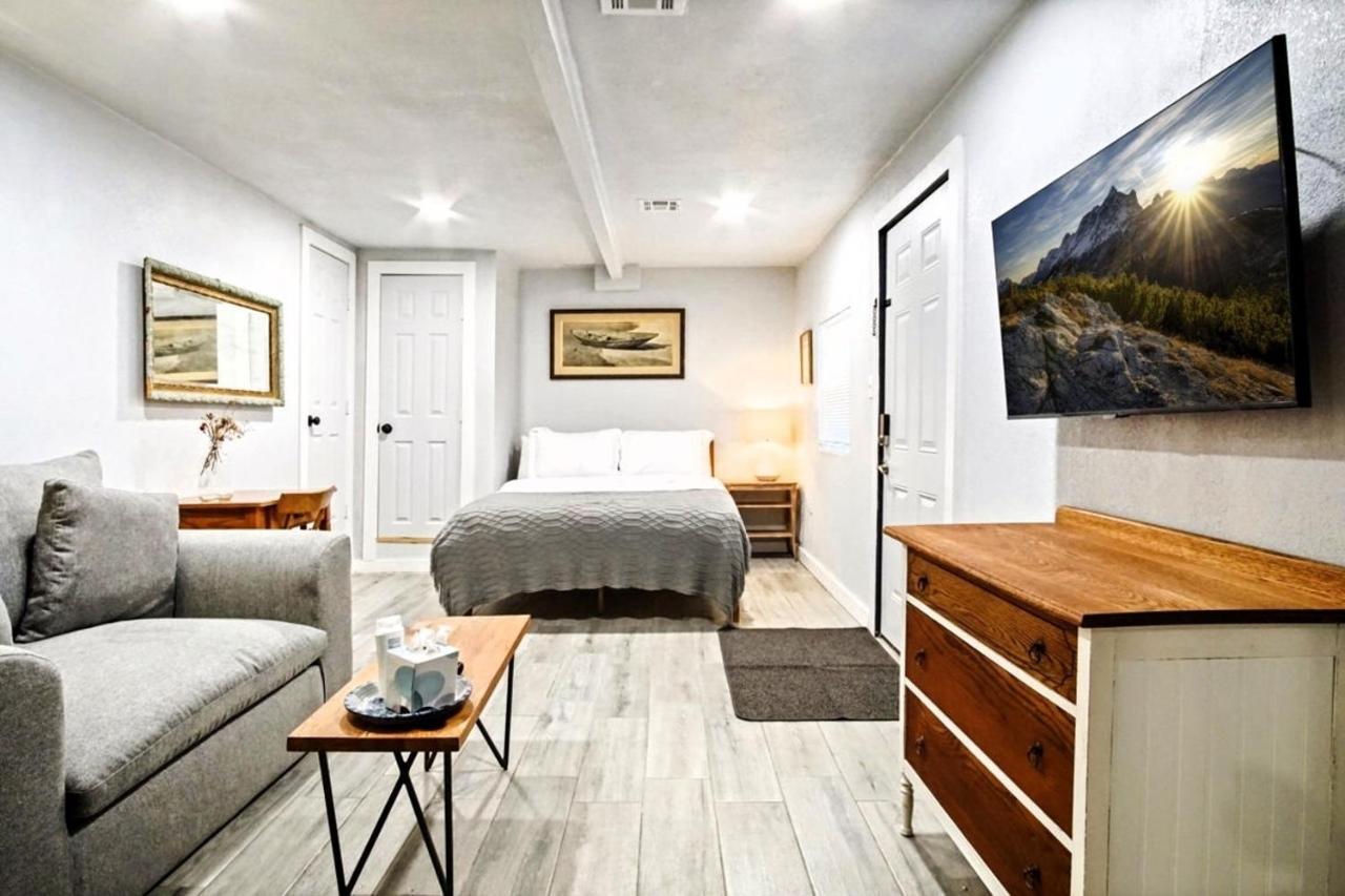 1BR Apt 4 mins OCU, Unit C - Ferienwohnung Oklahoma City