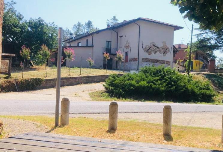 Agriturismo Cascina Monache - Bed and Breakfast Santa Vittoria d'Alba