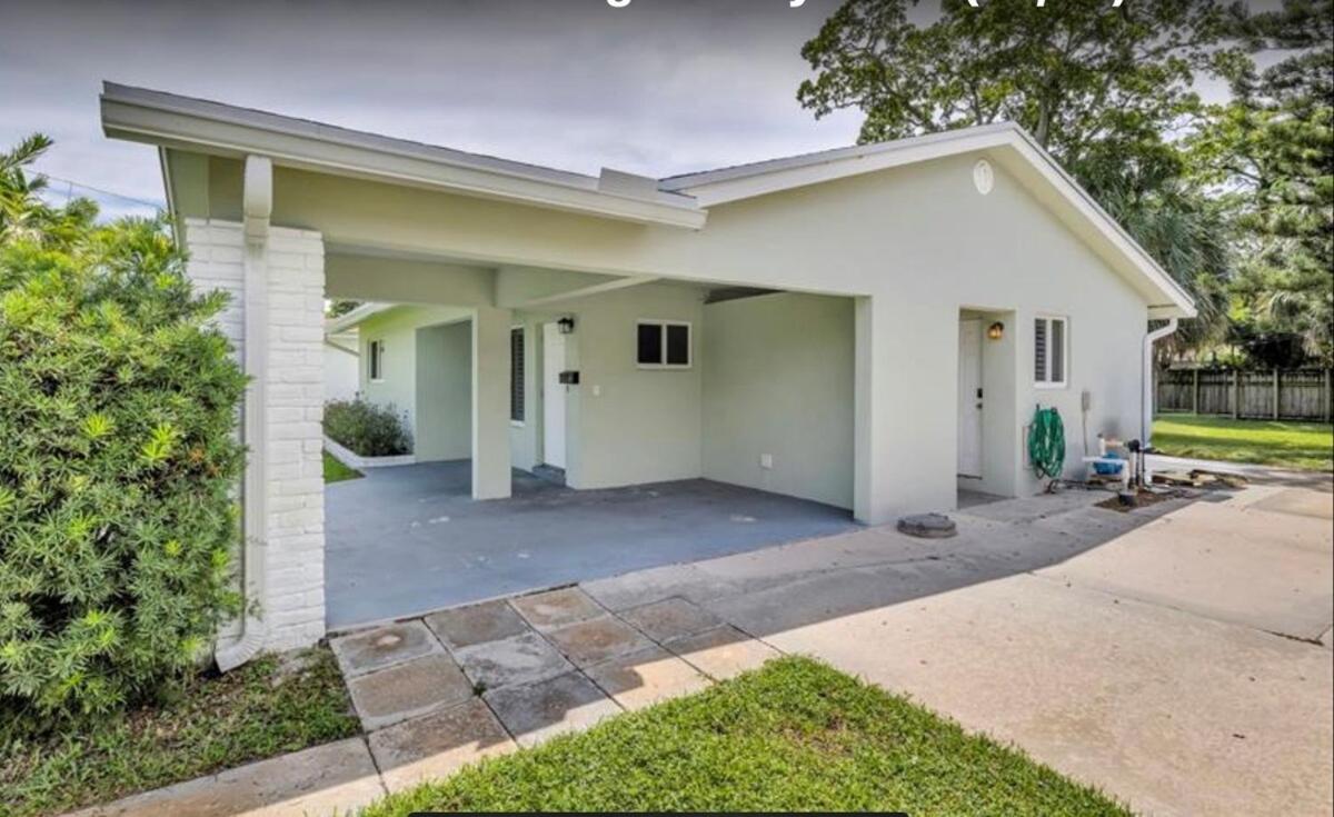 The Pines Hideaway Guesthouse-Wilton Manors - Chambres d'hôtes Fort Lauderdale