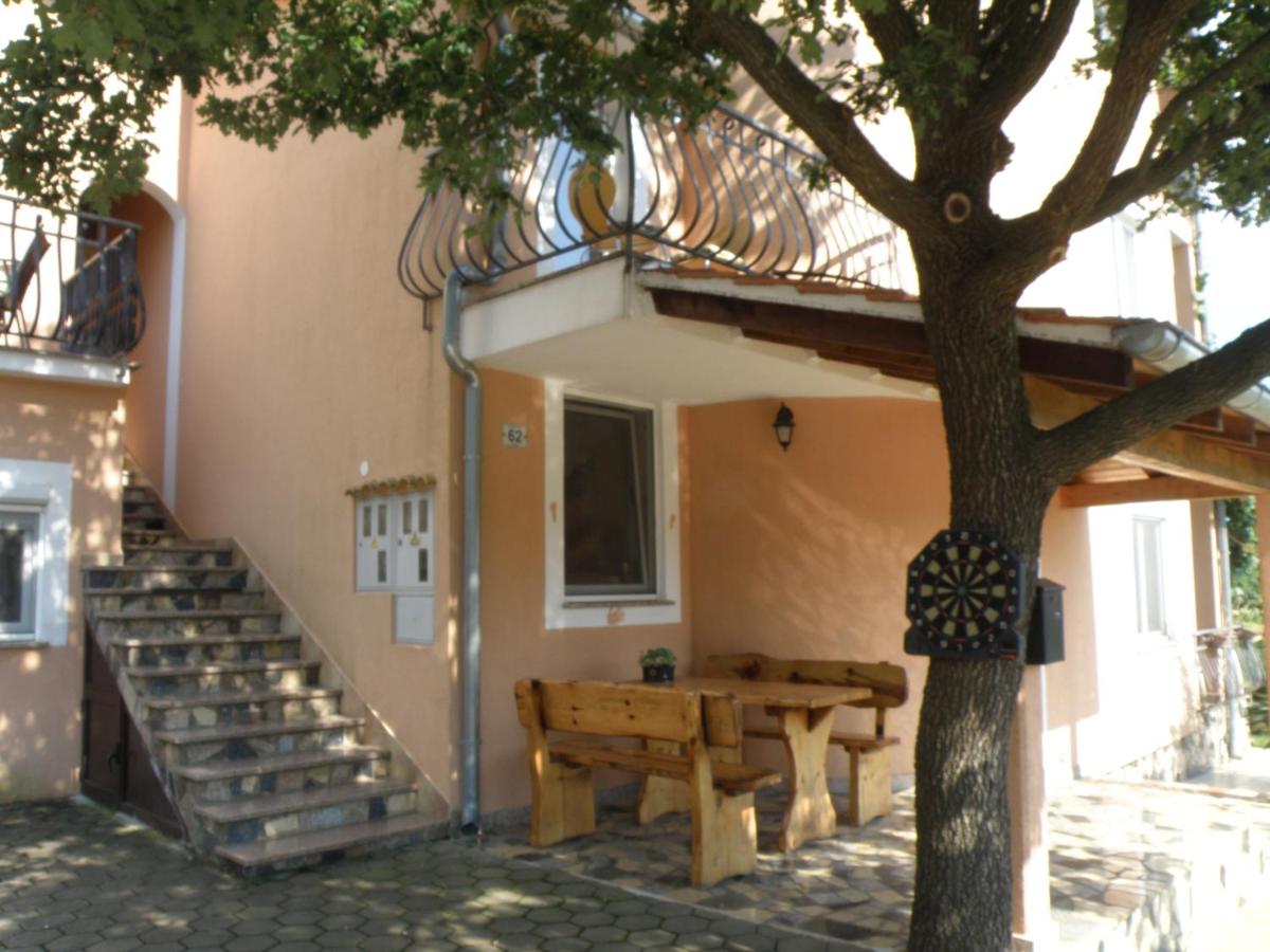 Apartment Akaju - B&B