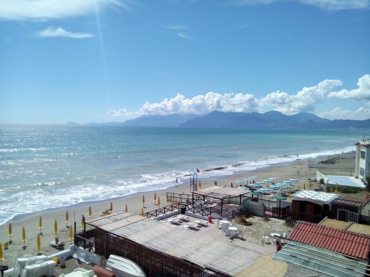 casa vacanze dei navigatori on the sea - Bed and Breakfast