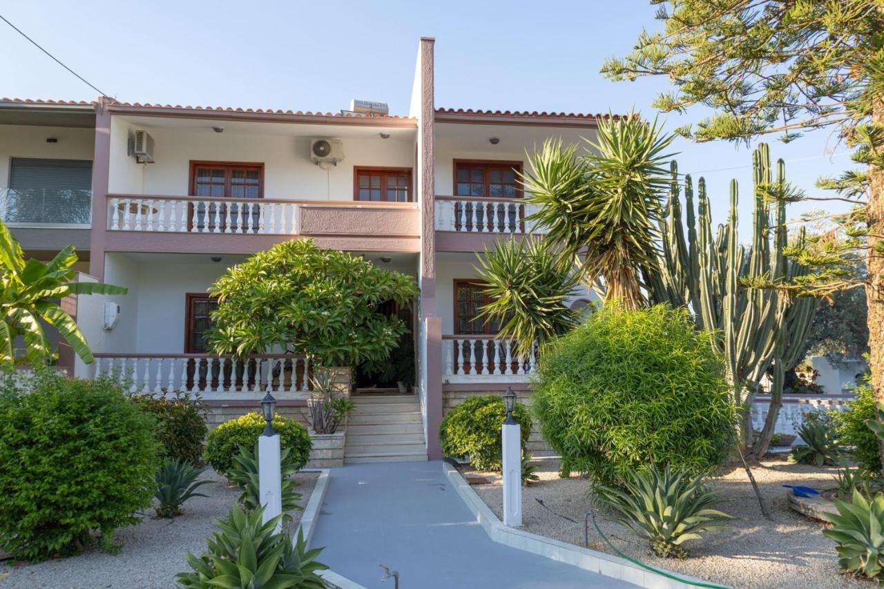Makiaris Villa - B&B Archángelos