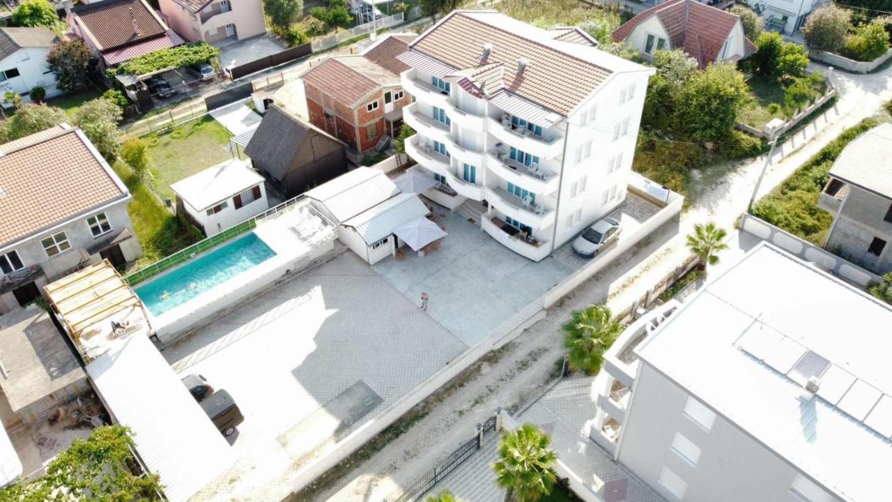 Apartmani Blu Notte - Bed and Breakfast Ulcinj