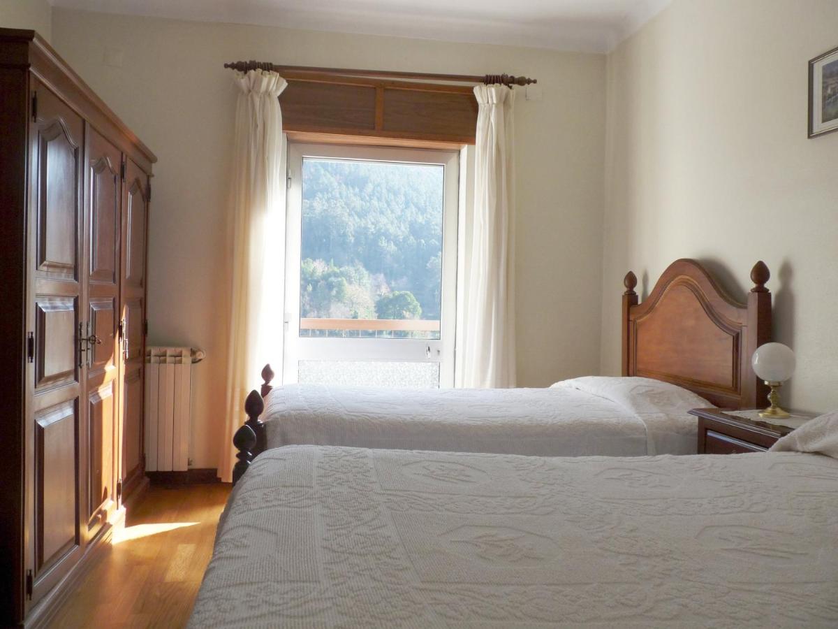 Chambre Double avec Lit d'Appoint