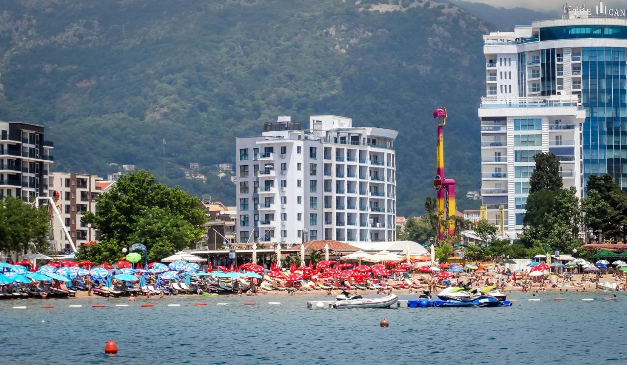 Luxury Budva Center Apartments - Bed and Breakfast