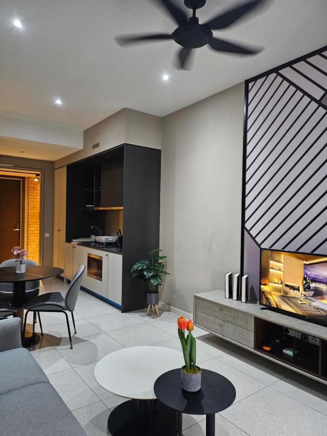 Two-Bedroom Deluxe Apartment