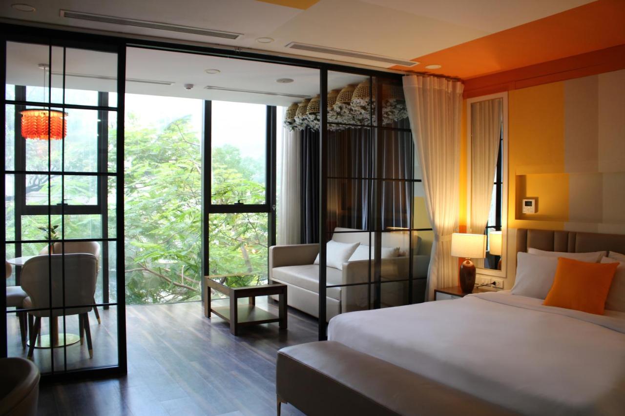 One-Bedroom Premier Apartment