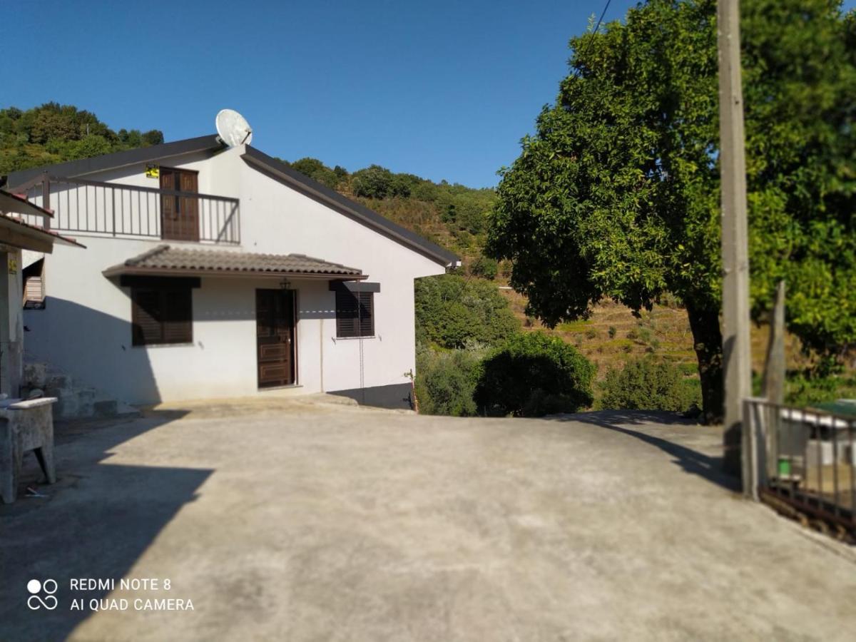 Casa Meitriz - Bed and Breakfast Castro Daire