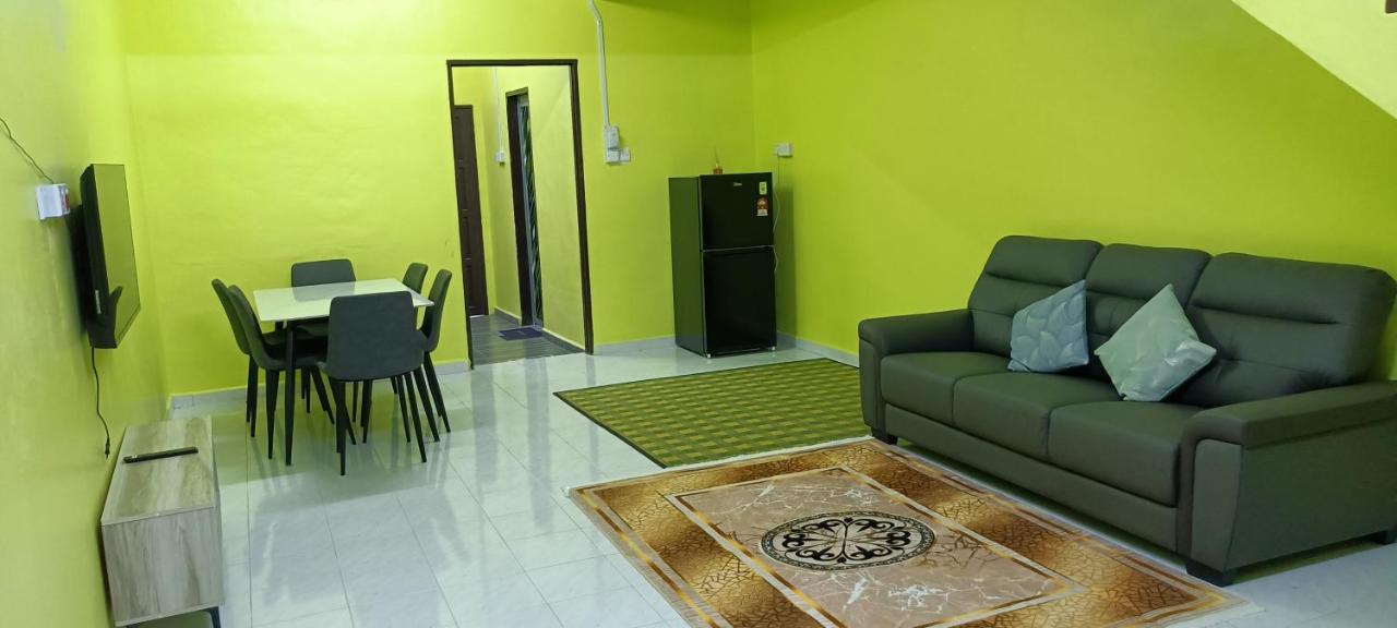 Homestay RAHMAJID - B&B Segamat