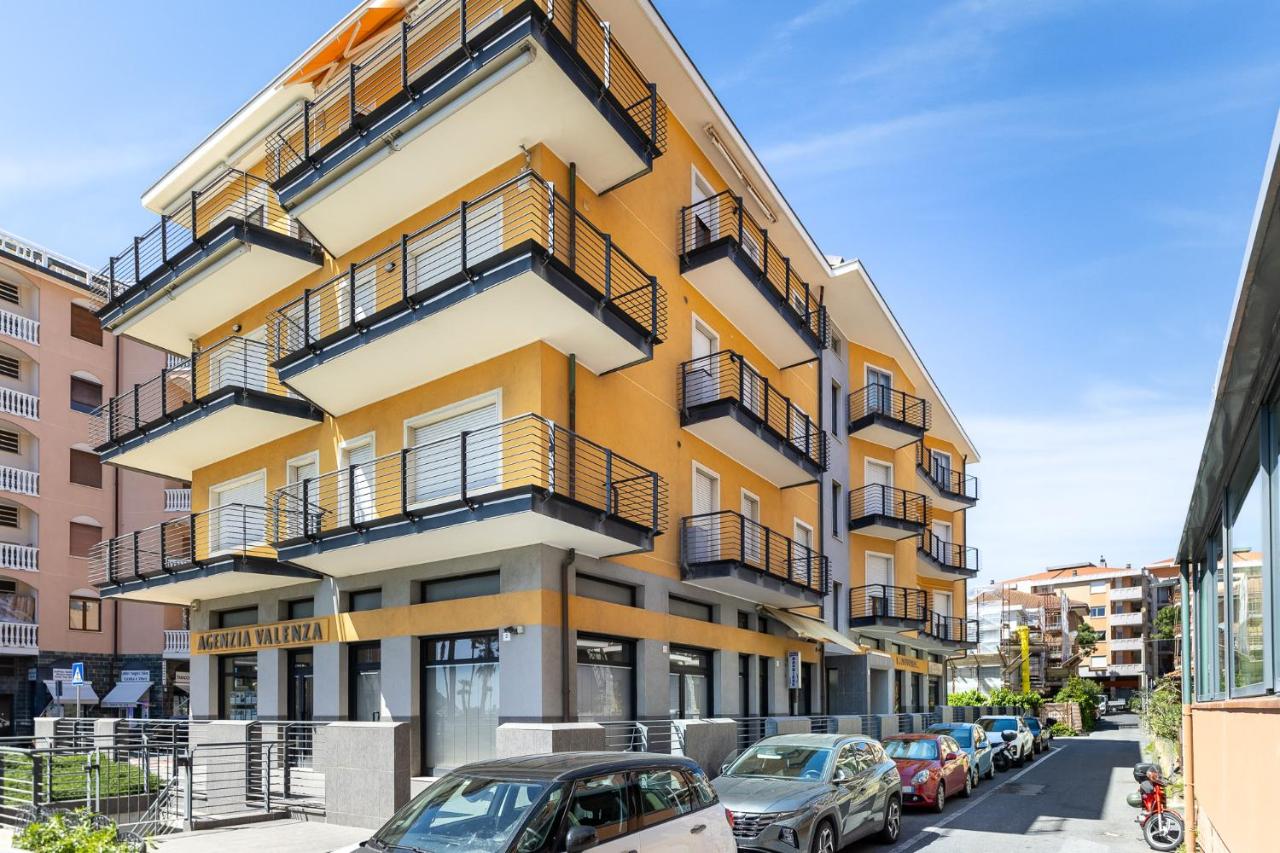 Hostdomus - Blu Horizon - Chambres d’hôtes Marina di Andora