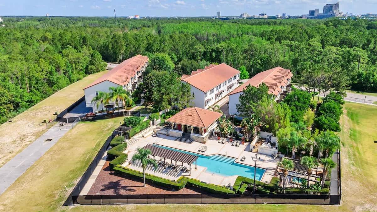 Sunny Summer Magic - Stay in TownHome by Disney - Ferienwohnung Orlando