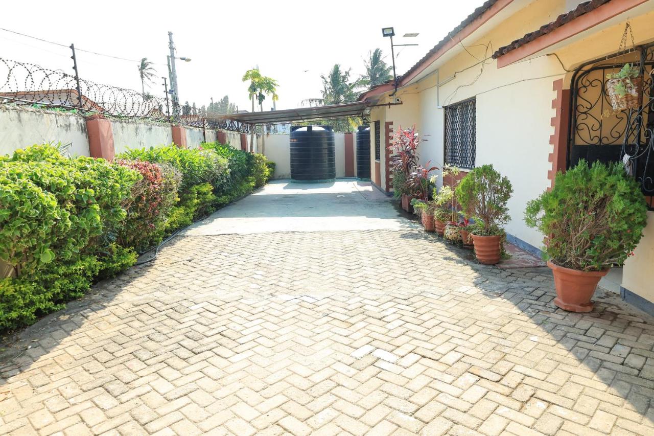 Cosy Stays - Bed and Breakfast Mombassa