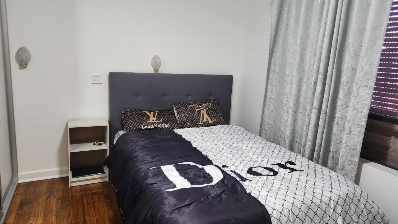 Beach Suburb Getaway - Ferienwohnung Grange