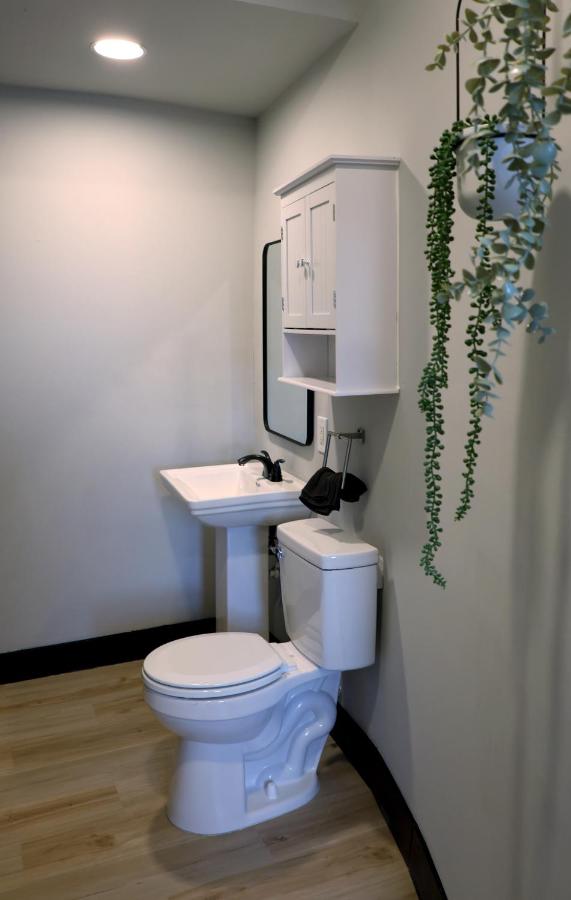 Bright & New Room Shared Apartment NYC Bus - Ferienwohnung Englewood