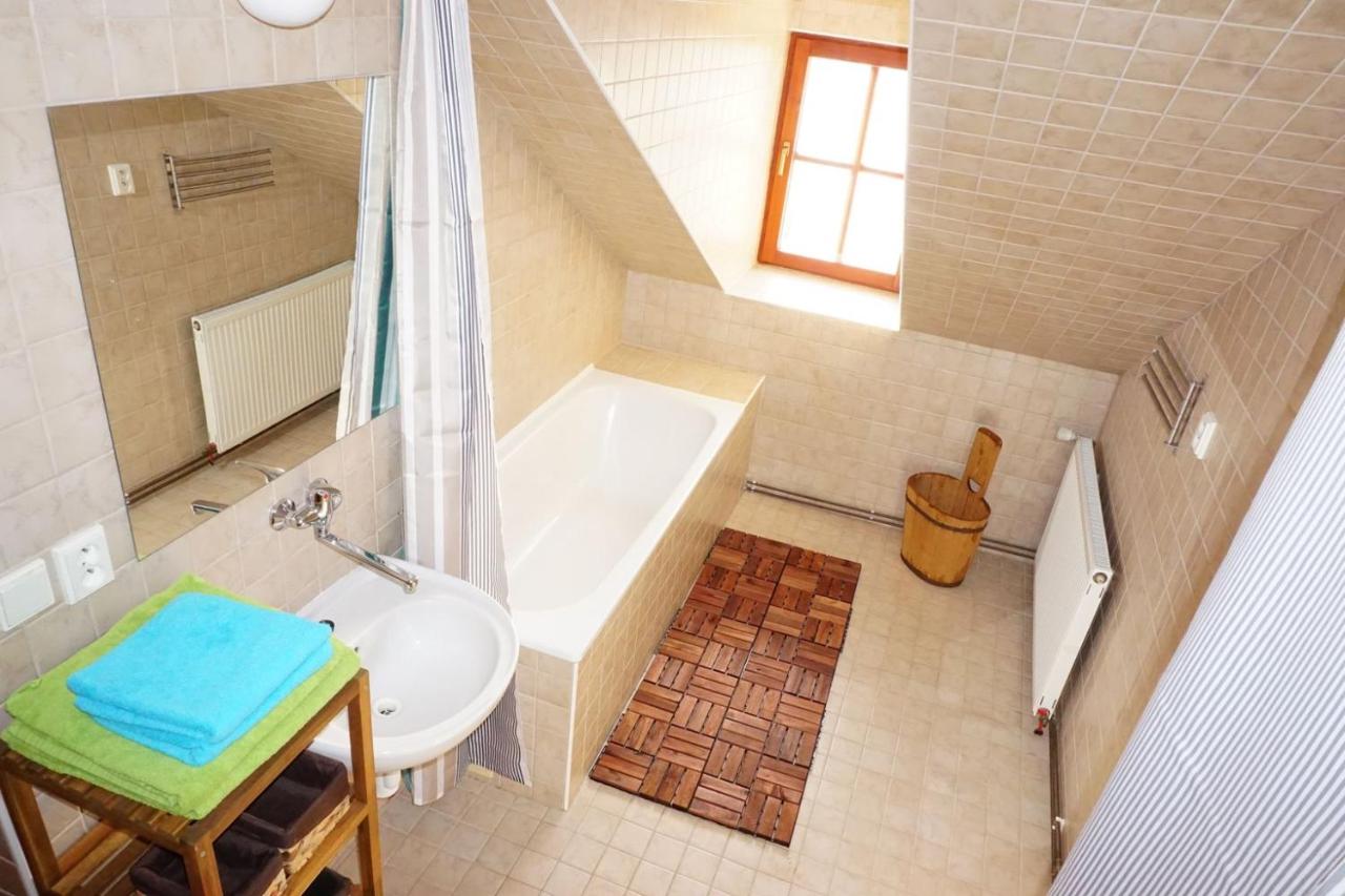 Apartmá v Rodném domě Vincenze Priessnitze v centru lázní - B&B Jeseník