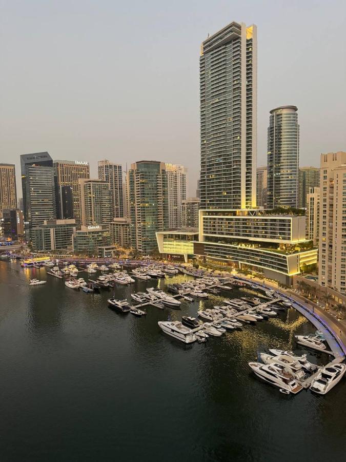 LYO guest house Dubai marina BEDSPACE - B&B Dubai
