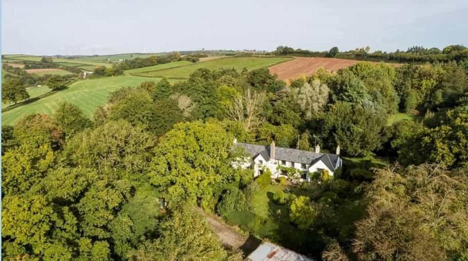 West Wing Lurley Manor - B&B