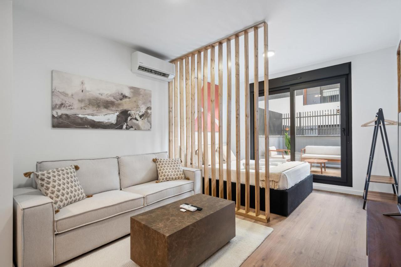 Exclusivos apartamentos con terraza privada, piscina, gimnasio y coworking - B&B San Sebastián de los Reyes