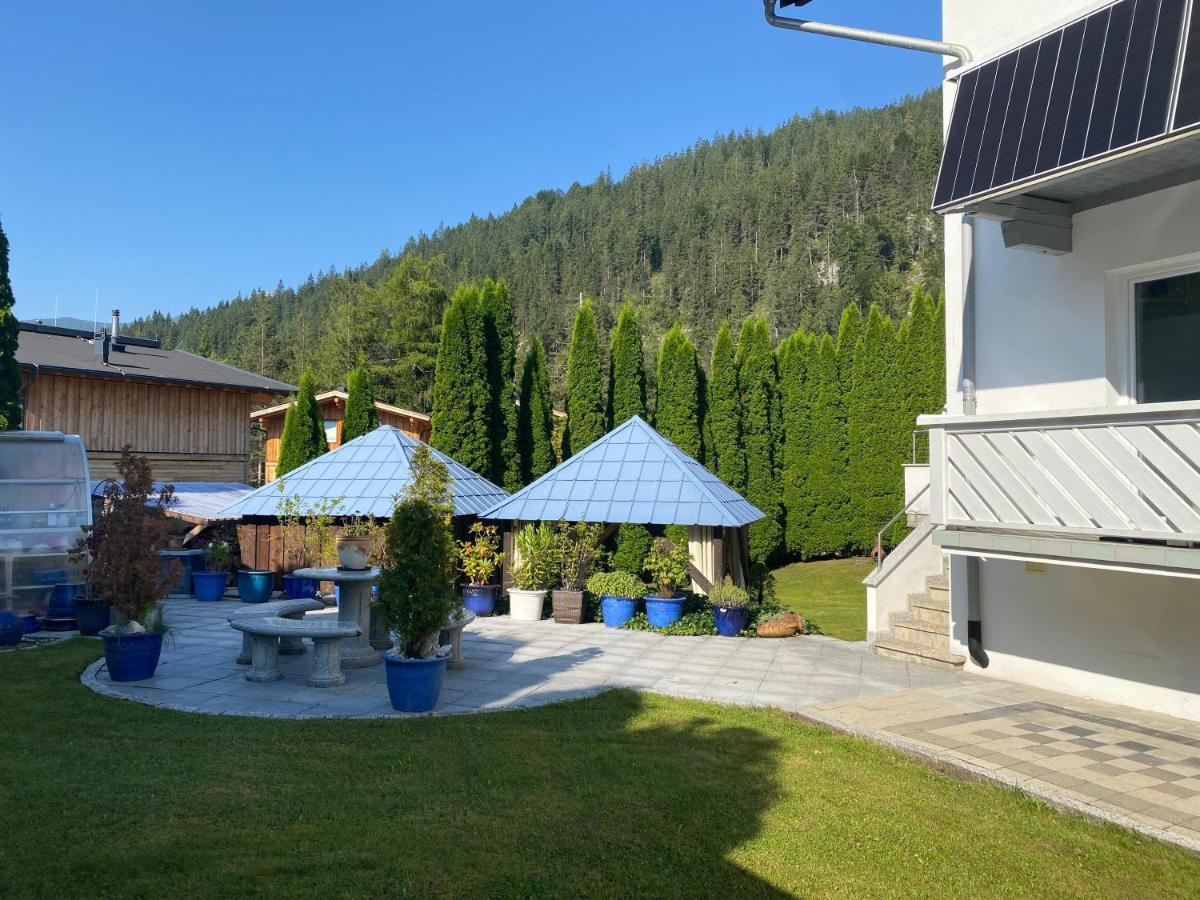 Alpine Schmiede Chalet - B&B Ehrwald
