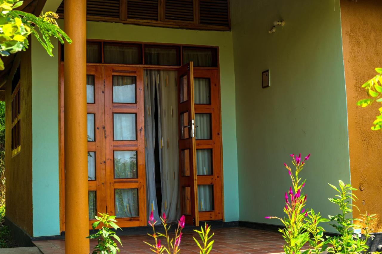 Nzoghu Heritage Safari Camp - B&B Kasese