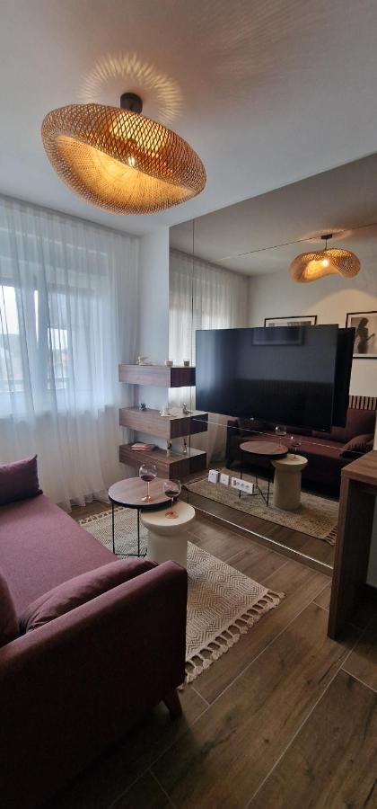 Stan na dan "Aparté" Brčko - B&B Brčko