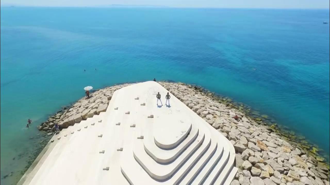 Apartment mit 2 Schlafzimmern, Terrasse und Meerblick