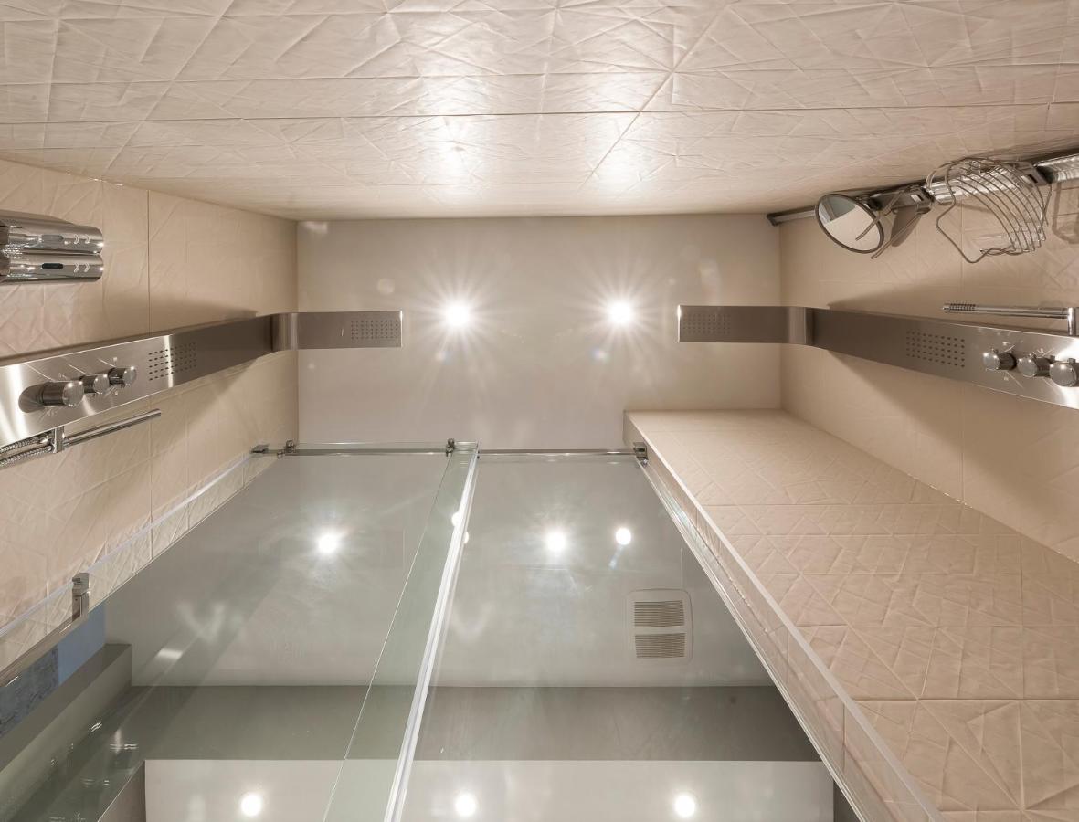 One-Bedroom Loft 1201