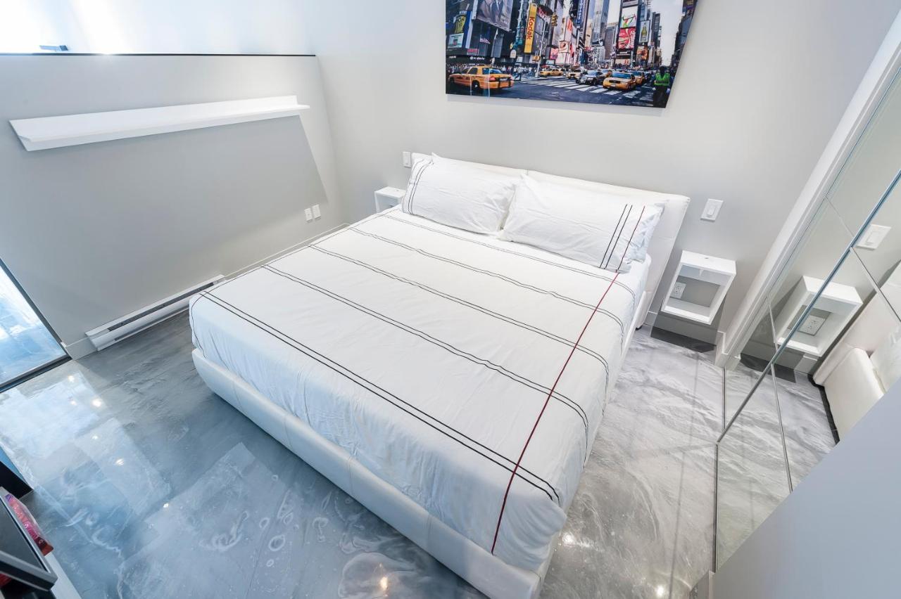 One-Bedroom Loft 1202