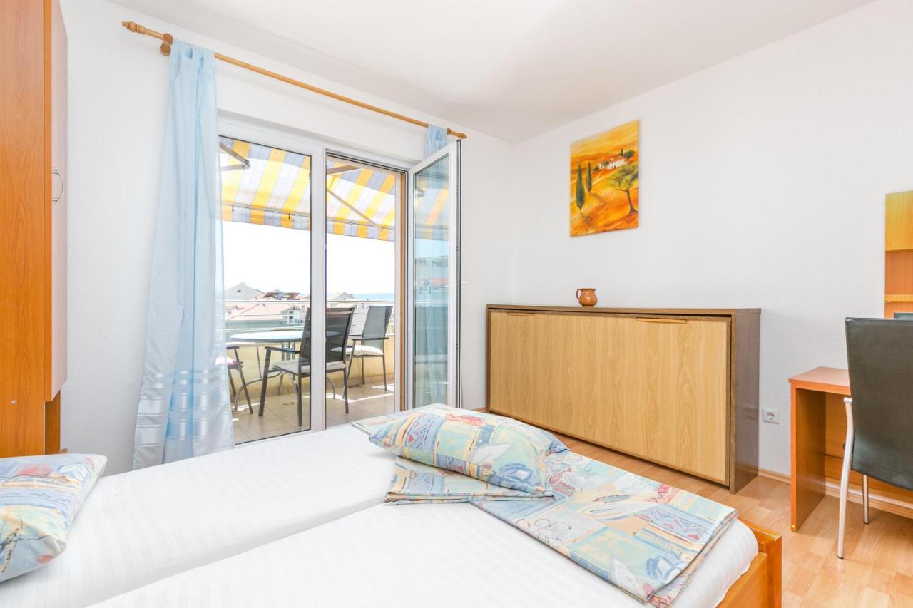 One-Bedroom Apartment with Balcony and Sea View