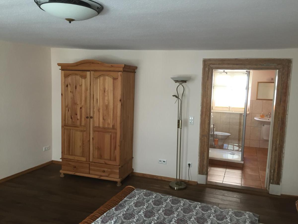 Rathaus-Pension 1685 - B&B