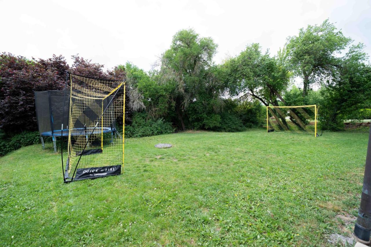 C&S Living I Terrasse I Küche I Parkplatz - B&B Tauberbischofsheim