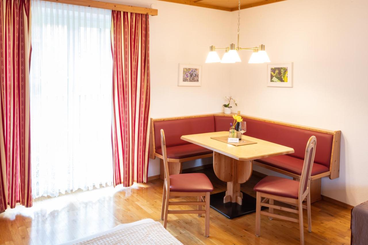 Doppelzimmer mit Balkon