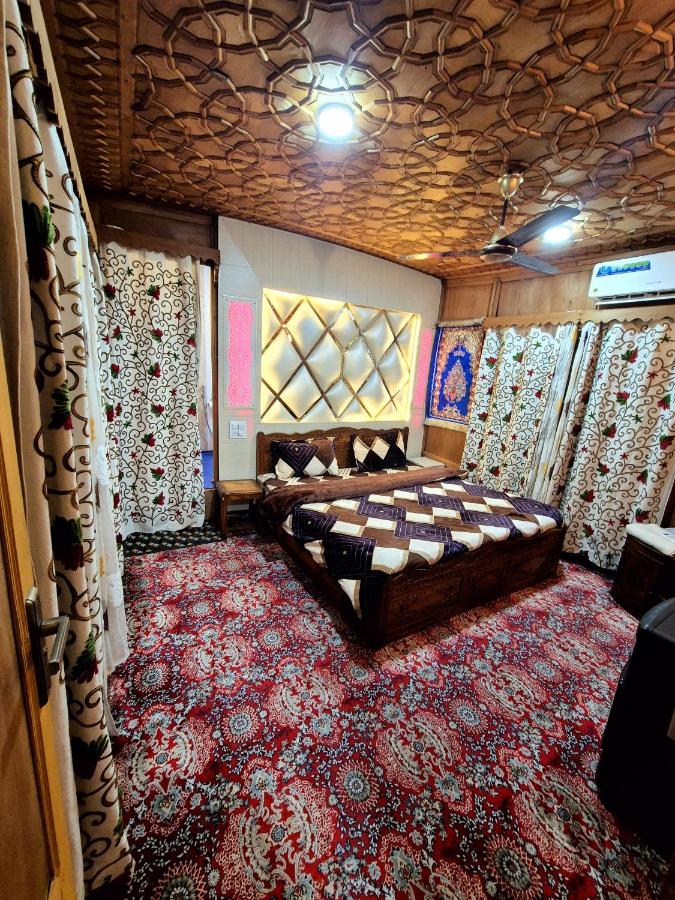 Tweepersoonskamer met Uitzicht op het Meer