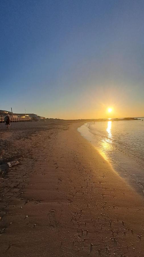 Petite maison dans résidence avec piscine et accès direct à la mer - Chambres d’hôtes Frontignan