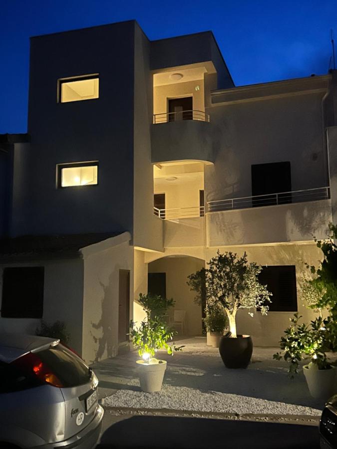 Bianco Deluxe Apartment - B&B Parenzo
