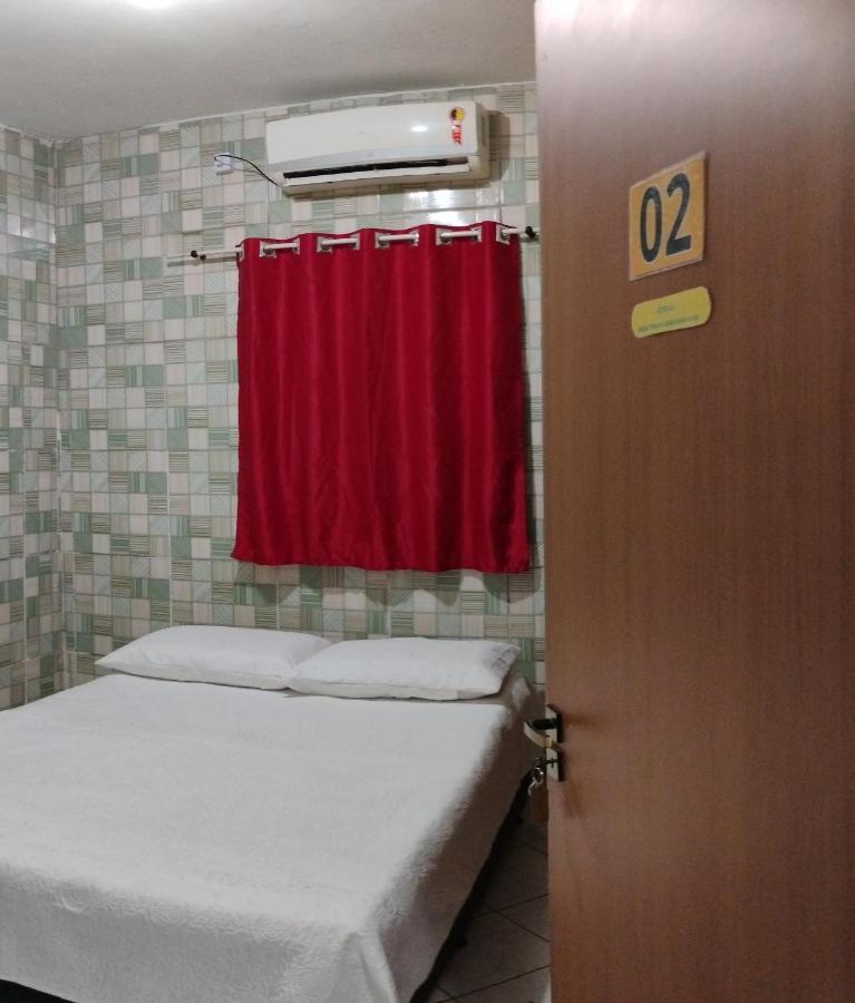 Camera Matrimoniale con Servizi Igienici in Comune