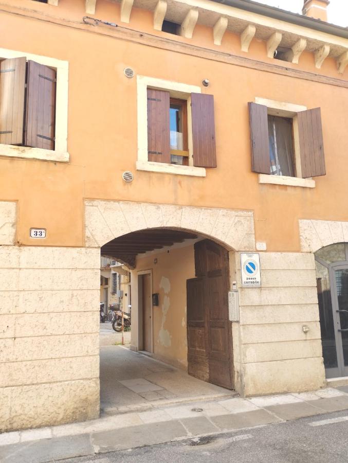 Lo Schiaccianoci - B&B Verona