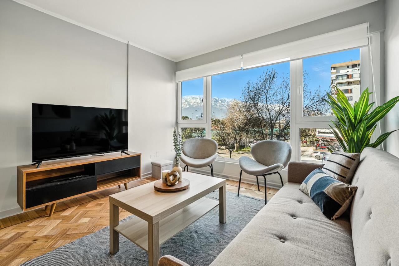 Departamento moderno a pasos de Parque Arauco y Metro Manquehue - Bed and Breakfast Santiago de Chile