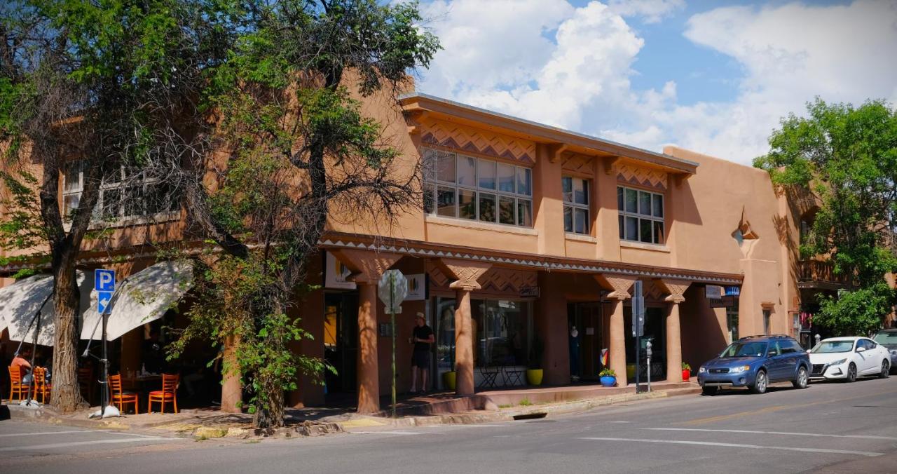 Luxury in the Heart of Historic Downtown Santa Fe 1050 Sq Ft - Bed and Breakfast Santa Fe