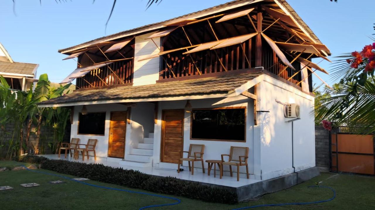 Wind & Sea Lakey Peak - B&B Huu