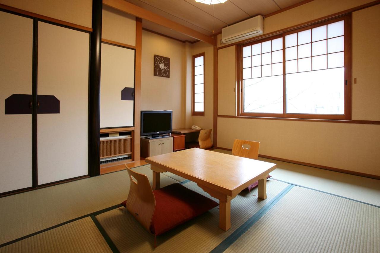 Chambre de Style Japonais – Non-Fumeurs