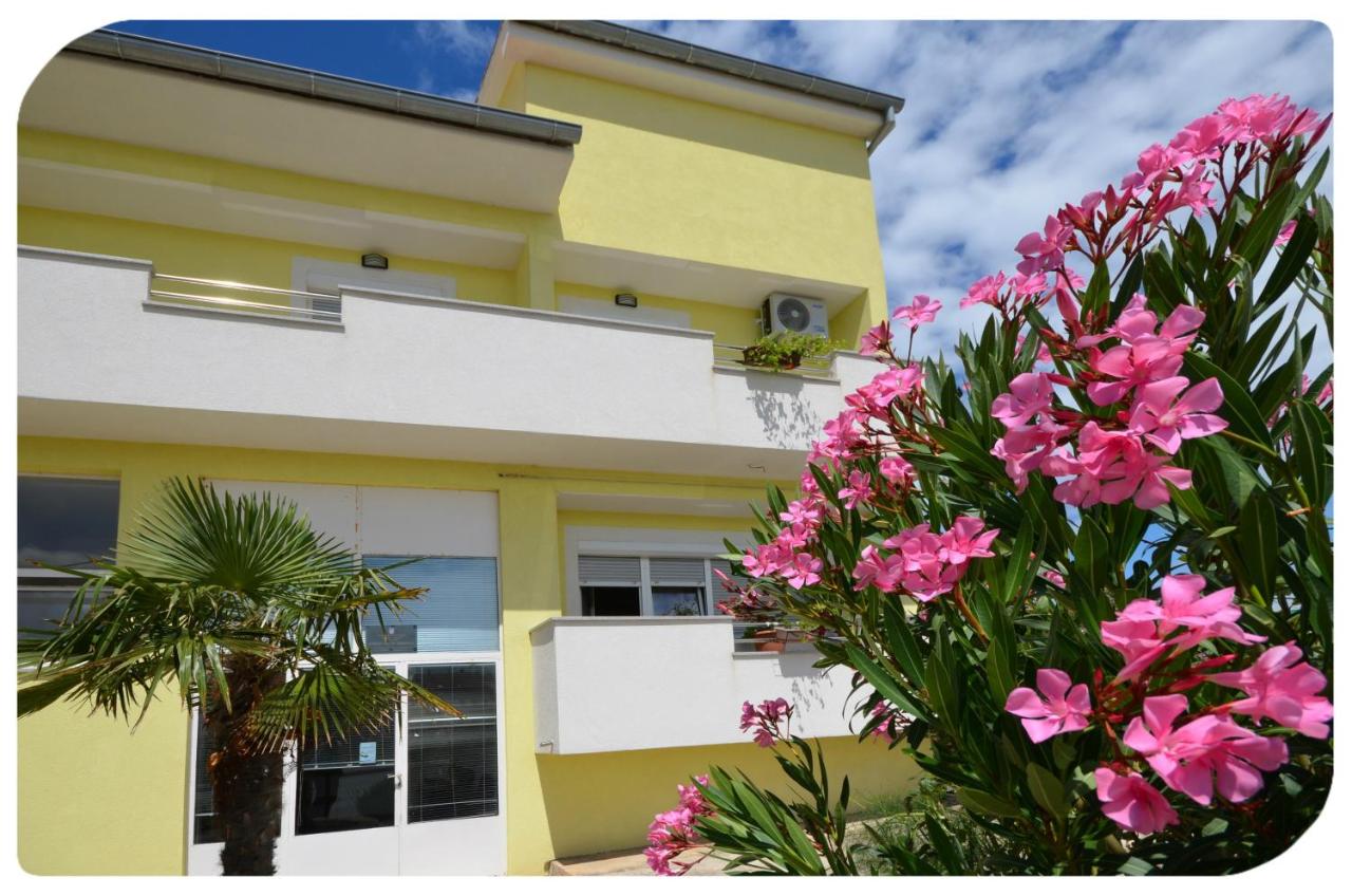 Aprtment close to Center - Bed and Breakfast Zadar