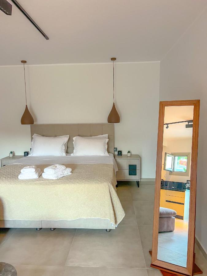 Apademia Comfort Studio 65sqm - Ferienwohnung Skýros
